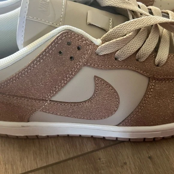 Nike Dunks Tan Suede and Cream Dunks Men’s 8 Women’s 10 NWOT - Picture 6 of 7